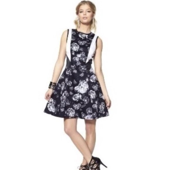 Prabal Gurung x Target Floral Print Fit and Flare Sleeveless Mini Dress 8 - Picture 3 of 11